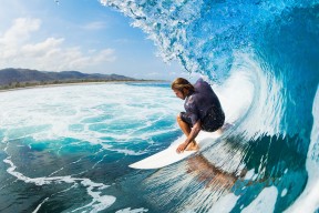 霍勒迪称团队协作是击败强队的保障，霍勒迪最佳阵容